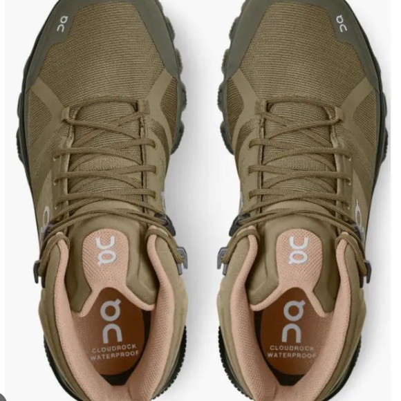 On Cloudrock waterproof hiking boots 7.5US - Picture 2 of 5